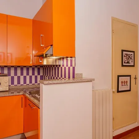 Renovated Studio Close To Duomo - Crocetta Apartment *